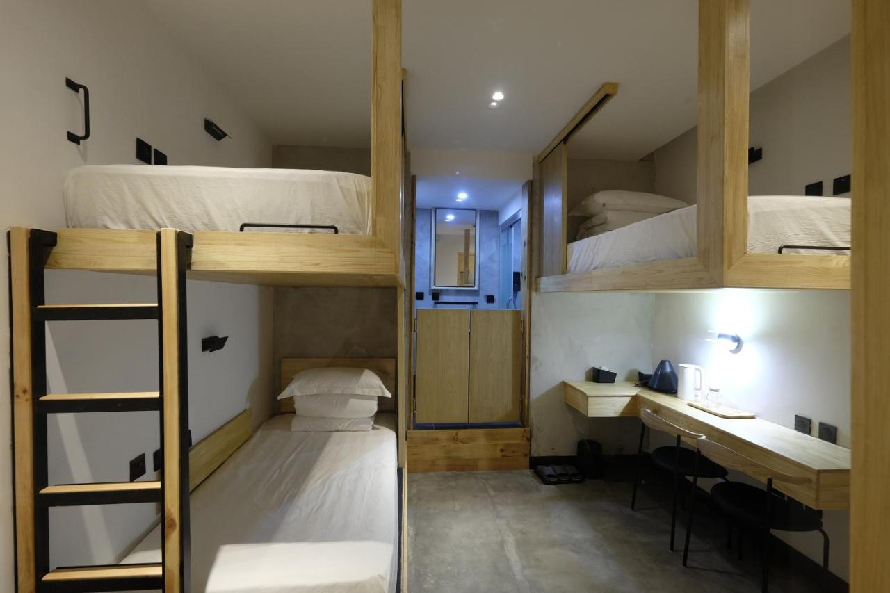 Dali Loft Travelling With Hostel Exterior foto
